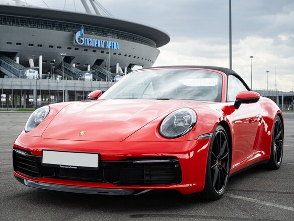 2019 Porsche 911 Carrera 4S VIII (992), красный - вид 9