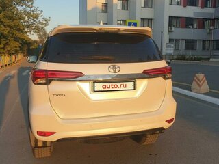2018 Toyota Fortuner II, белый, 4050000 рублей, вид 1