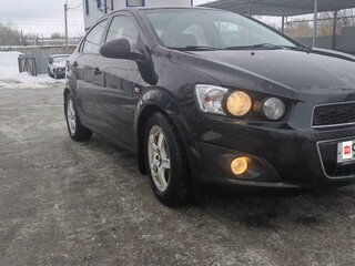 2012 Chevrolet Aveo II, чёрный, 900000 рублей, вид 1