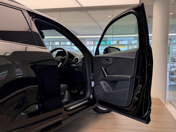 2022 Audi Q2 35 TFSI I Рестайлинг, чёрный, 1663203 рублей - вид 12