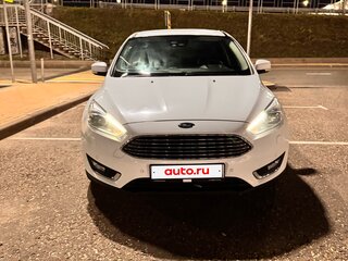 2017 Ford Focus III Рестайлинг, белый, 880000 рублей, вид 1