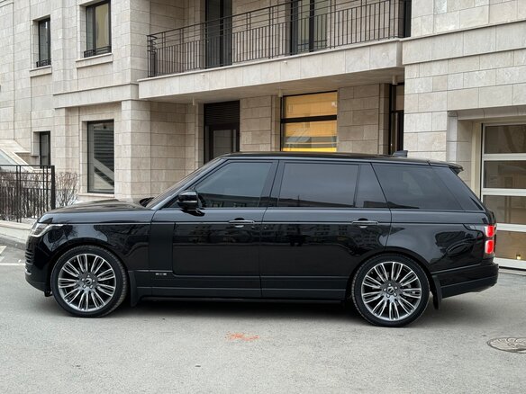 2018 Land Rover Range Rover Long IV Рестайлинг, чёрный, 8000000 рублей - вид 9