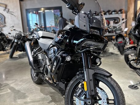 2021 Harley-Davidson Pan America, чёрный, 1990000 рублей, вид 1