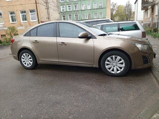 2014 Chevrolet Cruze I Рестайлинг, золотистый, 870000 рублей, вид 4