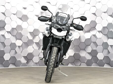 2022 Triumph Tiger 900, белый, 1099000 рублей, вид 5