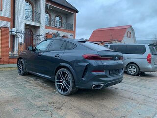 2020 BMW X6 M50d III (G06), серый, 9000000 рублей, вид 4