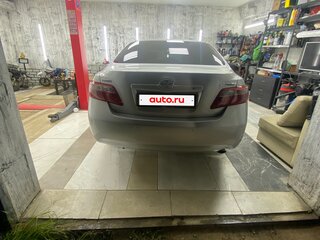 2010 Toyota Camry VI (XV40) Рестайлинг, серебристый, 1150000 рублей, вид 1