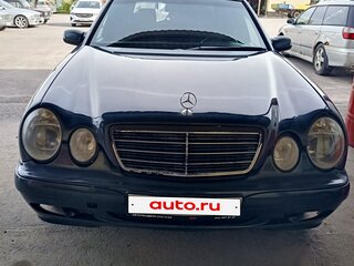 1999 Mercedes-Benz E-Класс 240 II (W210, S210) Рестайлинг, чёрный, 550000 рублей, вид 3