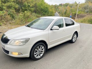 2012 Skoda Octavia II (A5) Рестайлинг, белый, 1090000 рублей, вид 1