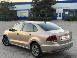 2019 Volkswagen Polo V Рестайлинг, бежевый, 1195000 рублей, вид 4
