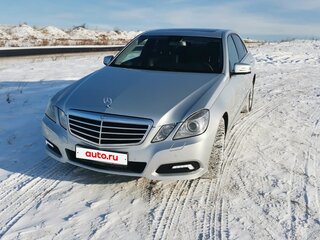 2009 Mercedes-Benz E-Класс 300 IV (W212, S212, C207), серебристый, 1420000 рублей, вид 2