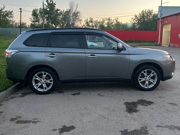2012 Mitsubishi Outlander III, серый, 1390000 рублей - вид 7