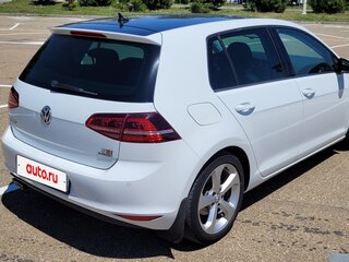2014 Volkswagen Golf VII, белый, 1370000 рублей, вид 3