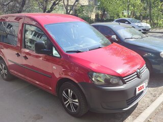 2011 Volkswagen Caddy III Рестайлинг, красный, 900000 рублей, вид 3