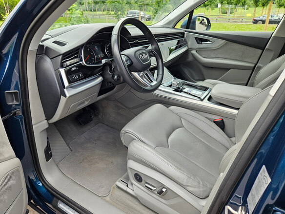 2021 Audi Q7 45 TDI II (4M) Рестайлинг, синий, 5900000 рублей - вид 6