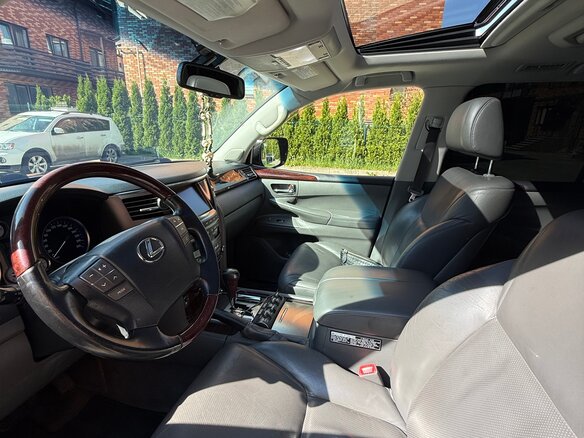 2009 Lexus LX 570 III, чёрный, 4000000 рублей - вид 7