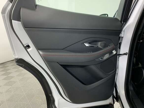2019 Jaguar E-Pace, белый - вид 19