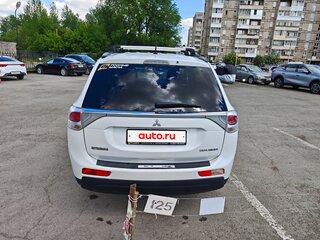 2012 Mitsubishi Outlander III, белый, 1170000 рублей, вид 4