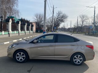 2012 Hyundai Solaris I, бежевый, 840000 рублей, вид 5
