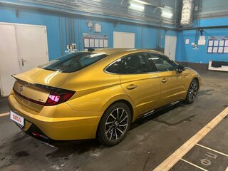 2020 Hyundai Sonata VIII (DN8), золотистый, 2450000 рублей, вид 4
