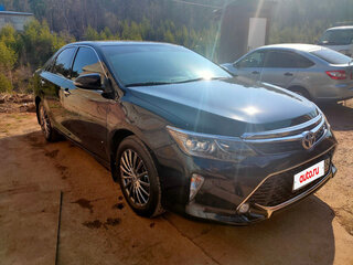 2017 Toyota Camry VII (XV50) Рестайлинг 2, серый, 2600000 рублей, вид 1