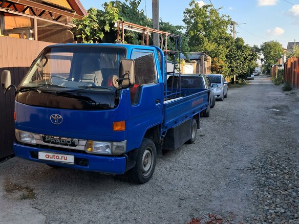 1998 Toyota Toyoace, синий, 900000 рублей - вид 5