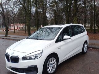 2019 BMW 2 серии Gran Tourer Gran Tourer 218d F46 Рестайлинг, белый, 1620000 рублей, вид 1