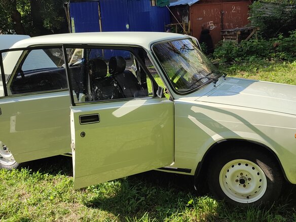 1997 Lada (ВАЗ) 2105, белый, 250000 рублей - вид 15