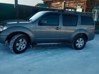 2005 Nissan Pathfinder III, серый, 1300000 рублей, вид 3