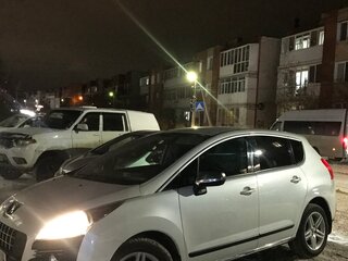 2010 Peugeot 3008 I, белый, 650000 рублей, вид 3