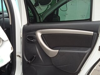 2015 Renault Duster I, белый, 900000 рублей, вид 4
