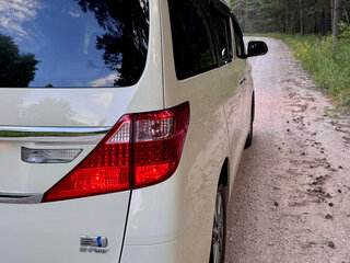 2013 Toyota Alphard II, белый, 2320000 рублей, вид 4