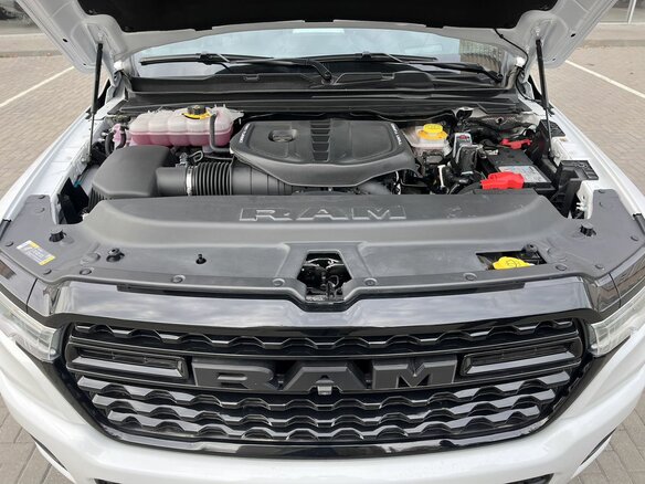 2025 Ram 1500 Crew Cab V Рестайлинг, белый, 10800000 рублей - вид 14