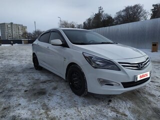 2015 Hyundai Solaris I Рестайлинг, белый, 1350000 рублей, вид 3