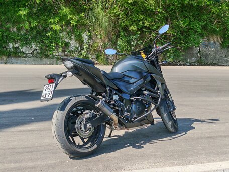 2020 Suzuki GSX-S 750, чёрный, 699999 рублей, вид 3