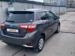 2018 Toyota Vitz III (XP130) Рестайлинг, серый, 1350000 рублей, вид 5