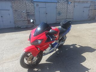 2001 Honda CBR 600F, красный, 450000 рублей, вид 4