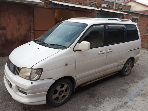 2000 Toyota TownAce, белый, 650000 рублей - вид 5