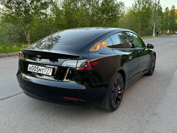 2021 Tesla Model 3 Performance I, чёрный, 4300000 рублей - вид 4