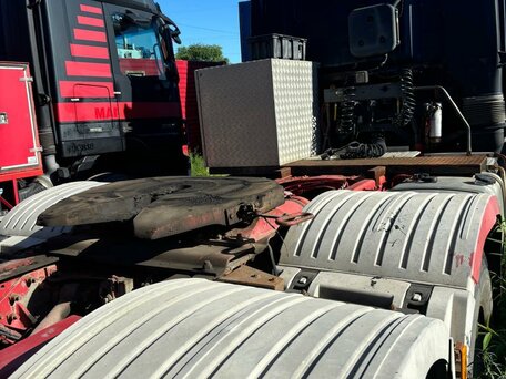2006 Mercedes-Benz Actros, чёрный, 5041000 рублей, вид 2