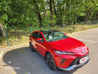 2022 Toyota Venza II, красный, 4200000 рублей, вид 5