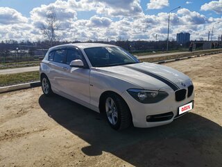 2012 BMW 1 серии 118i II (F20/F21), белый, 800000 рублей, вид 1