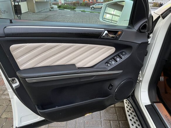 2012 Mercedes-Benz GL-Класс 350 I (X164) Рестайлинг, белый, 3100000 рублей - вид 11