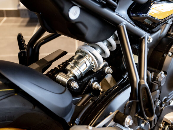 2025 Royal Enfield Himalayan, чёрный, 615000 рублей - вид 17