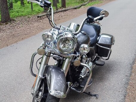 2017 Harley-Davidson Road King, серый, 1100000 рублей, вид 3