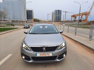 2017 Peugeot 308 II Рестайлинг, серебристый, 930000 рублей, вид 2