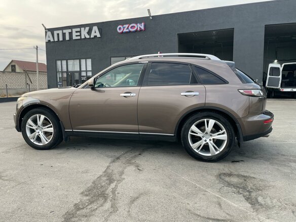 2005 Infiniti FX45 I (S50), коричневый, 900000 рублей - вид 6