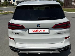 2019 BMW X5 30d IV (G05/G18), белый, 5950000 рублей, вид 4