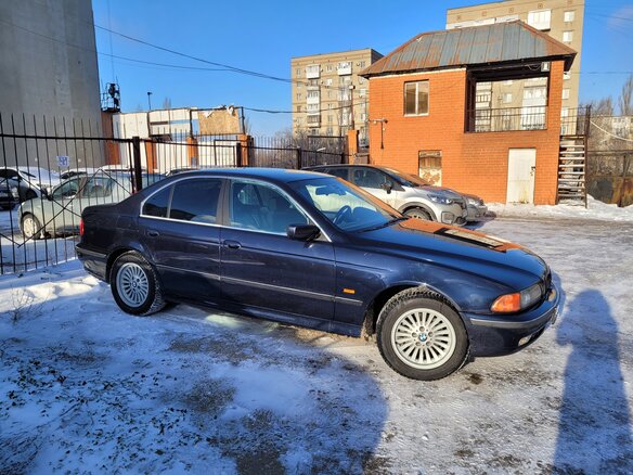 2000 BMW 5 серии 523i IV (E39), синий, 550000 рублей - вид 2