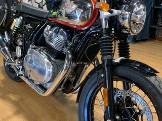 2025 Royal Enfield Interceptor 650, серебристый, 699000 рублей, вид 4